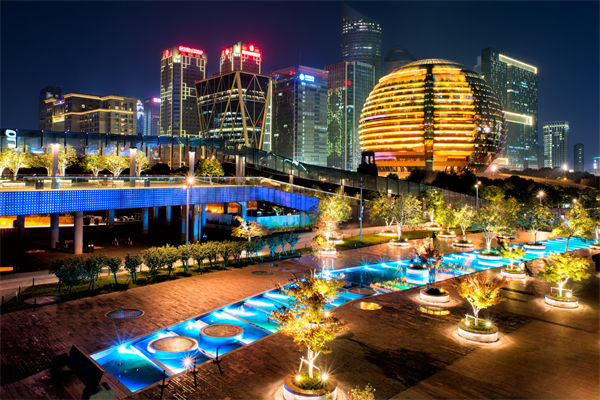 企業(yè)擴(kuò)張遇阻，戰(zhàn)略咨詢?nèi)绾我?guī)劃穩(wěn)健發(fā)展藍(lán)圖破局？